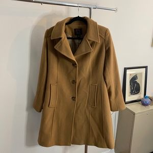 Ann Klein Women's Camel Coat - Size 6